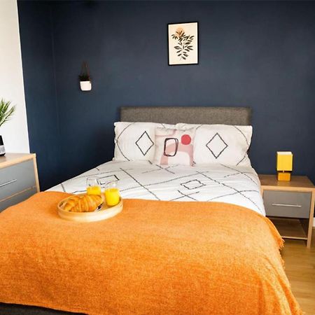 Haydock Cozy 2-Bedroom Home With Free Parking エクステリア 写真