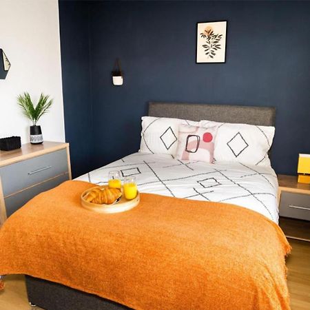 Haydock Cozy 2-Bedroom Home With Free Parking エクステリア 写真