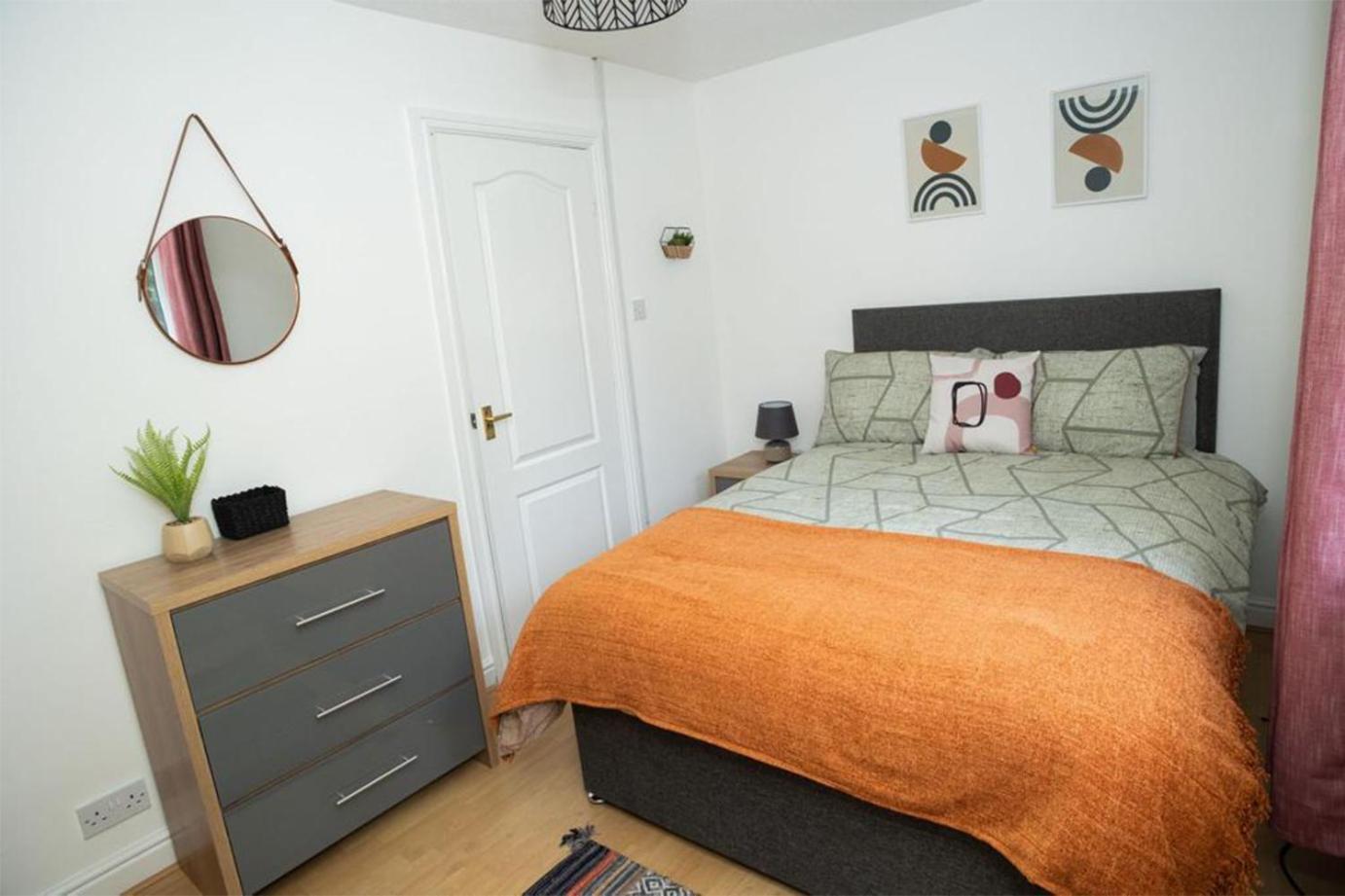 Haydock Cozy 2-Bedroom Home With Free Parking エクステリア 写真