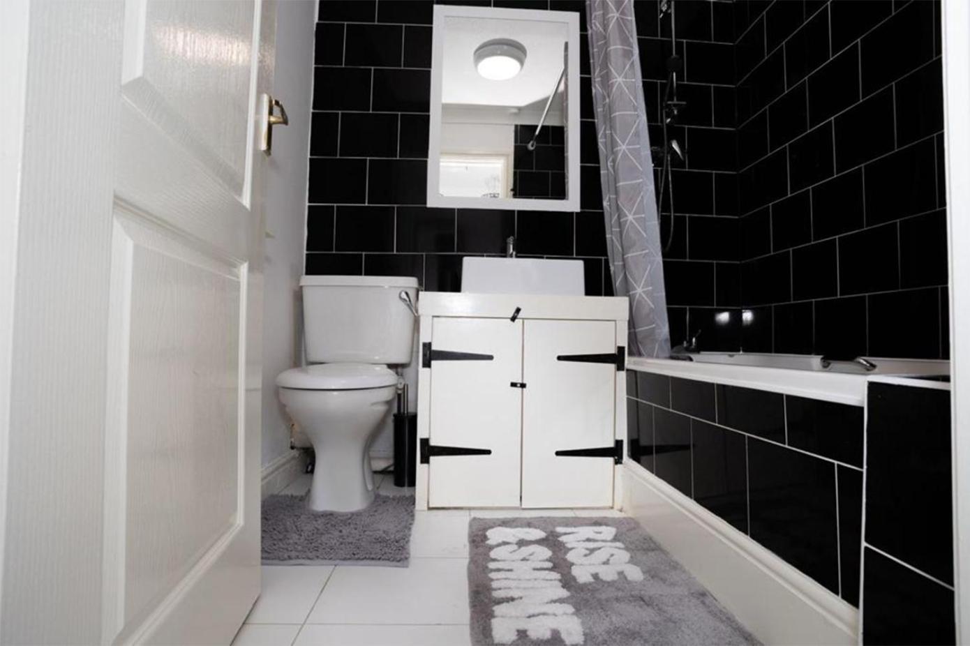 Haydock Cozy 2-Bedroom Home With Free Parking エクステリア 写真