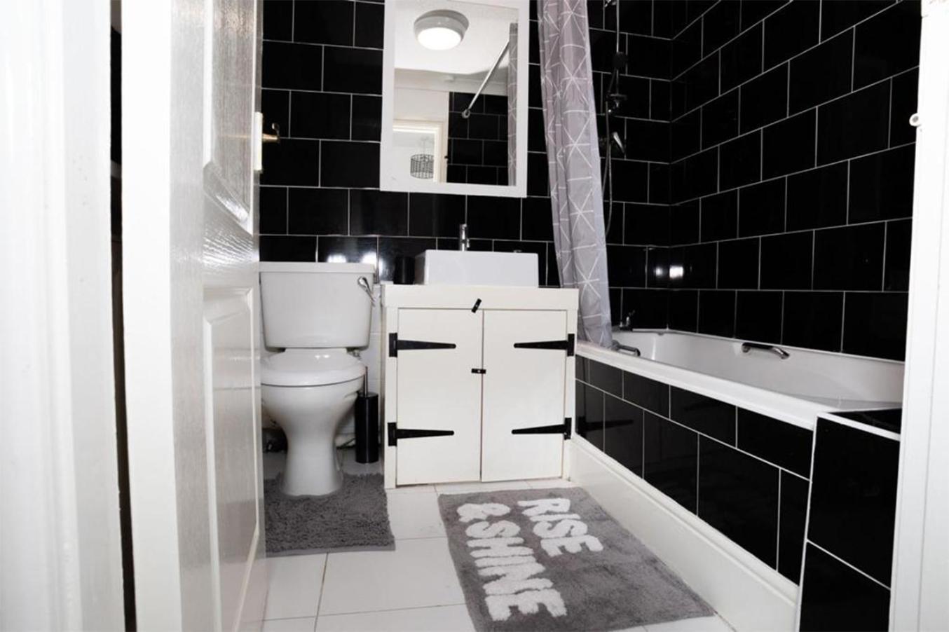 Haydock Cozy 2-Bedroom Home With Free Parking エクステリア 写真